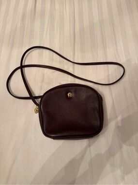 Etienne Aigner Aubergine / gold Leather Crossbody, 1980s vintage style